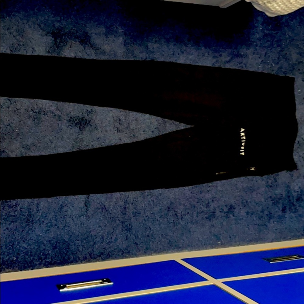 Black high waisted leggings